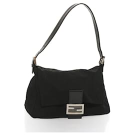 Fendi-FENDI Borsa a tracolla Mamma Baguette Nylon Nero Auth yk11070-Nero