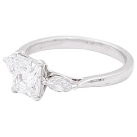 inconnue-white gold ring, Diamond 1,08 carat.-Other