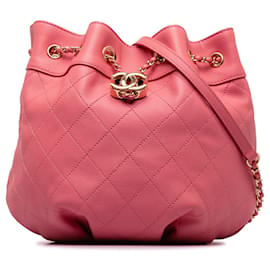 Chanel-Bolso bombonera pequeño Chanel rosa de piel de becerro acolchada-Rosa