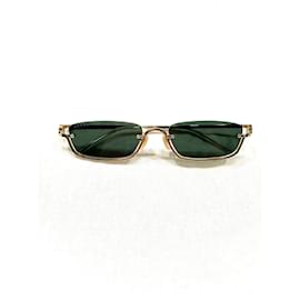 Gucci-Sunglasses-Gold hardware