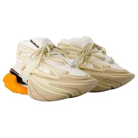 Balmain-Niedrige Einhorn-Sneaker – Balmain – Leder – Beige-Beige