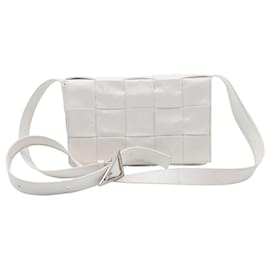 Bottega Veneta-Bottega Veneta Cassette Bag in White Calfskin Leather-White