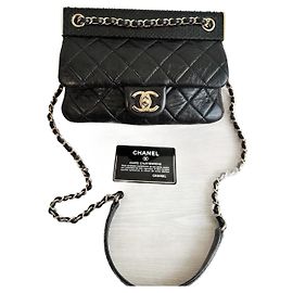 Chanel Handtasche aus Leder und Python in Schwarz Schwarz