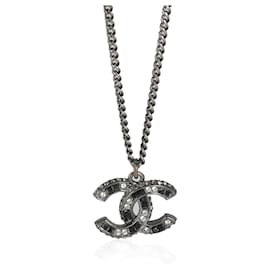 Chanel-Chanel 2016 Black & White Strass CC Pendant in Ruthenium-Other