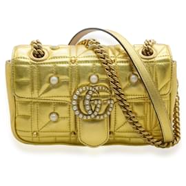 Gucci-Bolsa Gucci Metálica Dourada em couro de bezerro com tachas peroladas GG Marmont-Outro