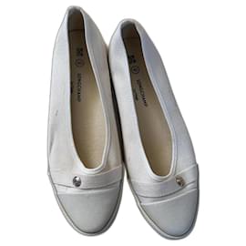 Longchamp-Sapatilhas de ballet-Fora de branco
