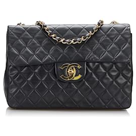 Chanel-Black Chanel Jumbo Classic Lambskin lined Flap Shoulder Bag-Black