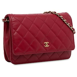 Chanel-Carteira Chanel Clássica de Pele de Cordeiro Vermelha em Bolsa Crossbody com Corrente-Vermelho