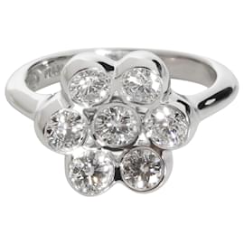 Bulgari-Bvlgari Vintage Diamond Flower Shaped Cluster Ring in Platinum 1 ctw-Silvery,Metallic