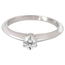 Tiffany & Co-TIFFANY & CO. Anello di Fidanzamento con Diamante in Platino G VS1 0.26 ctw-Argento,Metallico