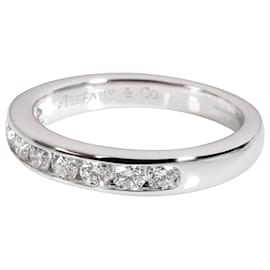 Tiffany & Co-TIFFANY Y COMPAÑIA. Alianza de bodas de diamantes con montura de canal en platino 0.35 por cierto-Plata,Metálico
