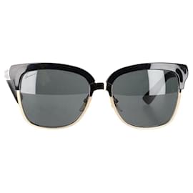 Gucci-Gucci GG0697Occhiali da sole S in acetato nero-Nero