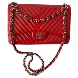Bolso Chanel Classic Chevron de charol rojo Roja