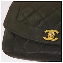 Chanel-CHANEL Diana Matelasse Bolso de hombro con cadena Cuero Negro CC Auth 66875-Negro