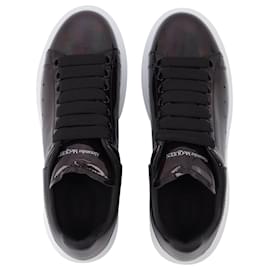 Alexander Mcqueen-Oversize Sneakers in Black Leather-Black
