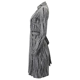 Diane Von Furstenberg-Diane Von Furstenberg Robe portefeuille imprimée à col en V en soie noire-Autre