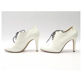 Chanel-NEW CHANEL G SHOES33057 38 WHITE PATENT LEATHER HEELED ANKLE BOOTS-White