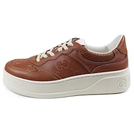 Gucci-Sneakers-Brown
