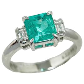 Autre Marque-Platinum Diamond & Emerald Ring-Other