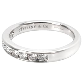 Tiffany & Co-TIFFANY & CO. Set di canali 9 Fede nuziale con diamanti in platino, 1/3 ctw-Argento,Metallico
