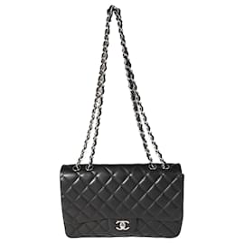 Chanel-Chanel schwarz gesteppte Jumbo Classic Single Flap Bag aus Lammleder-Schwarz