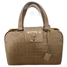 Yves Saint Laurent rive gauche Beige