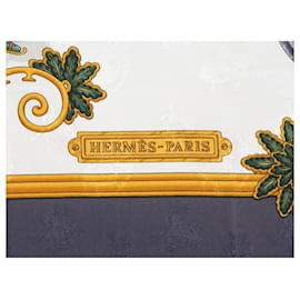 Hermès-Bufanda de seda estampada con motivo Hermes Joie D'Hiver gris y multicolor-Gris