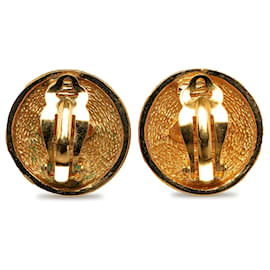 Chanel-Bracelet de costume à clip matelassé CC Chanel doré sur boucles d'oreilles-Doré
