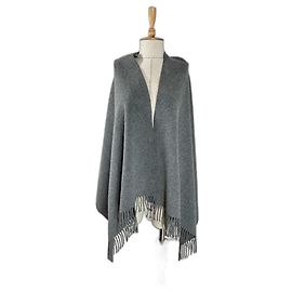 Acne Schals Grau