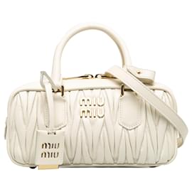 Miu Miu-Bolso satchel Arcadie blanco Matelasse de Miu Miu-Blanco