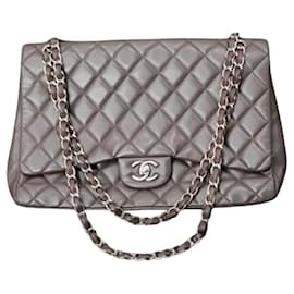 Chanel-Bolsa Clássica Chanel Jumbo de Couro Acolchoado Marrom-Marrom