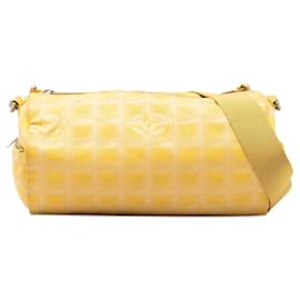 Chanel-Gelbe Umhängetasche „Barrel“ der neuen Reiselinie von Chanel-Gelb