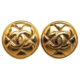 Chanel-Gold Chanel CC Quilted Clip On Earrings-Golden