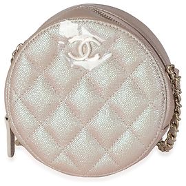 Bolso redondo de caviar acolchado iridiscente rosa de Chanel con cadena Rosa