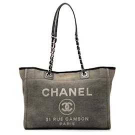 Chanel-Borsa Deauville piccola in tela grigia Chanel-Grigio
