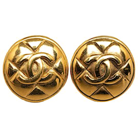 Chanel-Chanel Gold CC Quilted Clip On Earrings-Golden