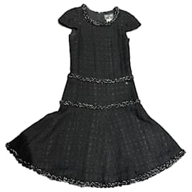 Chanel-CC Charm Kleines Schwarzes Kleid-Schwarz