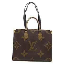 Louis Vuitton-Monogram Giant Reverse OnTheGo MM-Brown