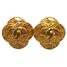 Chanel-CC Arabesque Clover Clip On Earrings-Golden