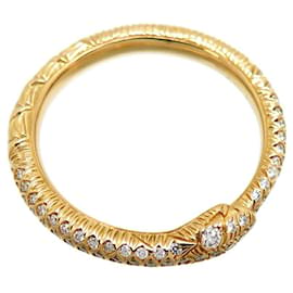 Gucci-18Anello serpente K Ouroboros con pavé di diamanti-D'oro