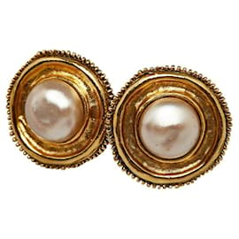 Chanel-Faux Pear Clip On Earrings-Golden