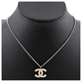 Chanel-Collana con pendente CC-Nero