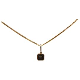 Céline-Halskette mit Plättchen-Anhänger „Triomphe“-Golden