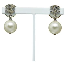 Chanel-CC Pearl Dangle Earrings-Silvery