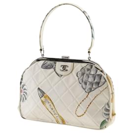 Chanel-Handtasche Maguchi aus gestepptem Canvas-Weiß
