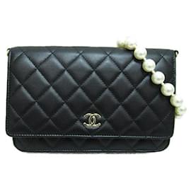 Chanel-Bolso CC de piel acolchada con solapa y cadena de perlas-Negro