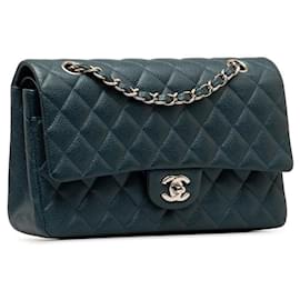 Chanel-Bolsa Média Clássica com Aba Forrada com Caviar-Azul
