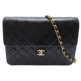 Chanel-Gesteppte Umhängetasche mit CC-Klappe-Schwarz