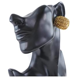 Chanel-CC Arabesque Clip On Earrings-Golden
