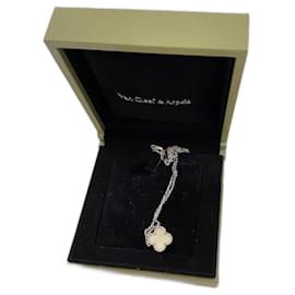 Van Cleef & Arpels Vintage Alhambra Silber Weiß